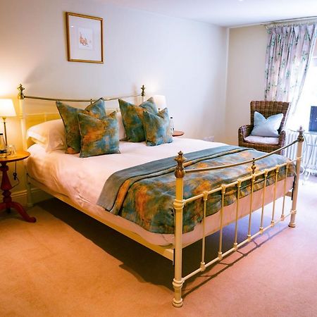 Plough Inn Lupton Екстер'єр фото