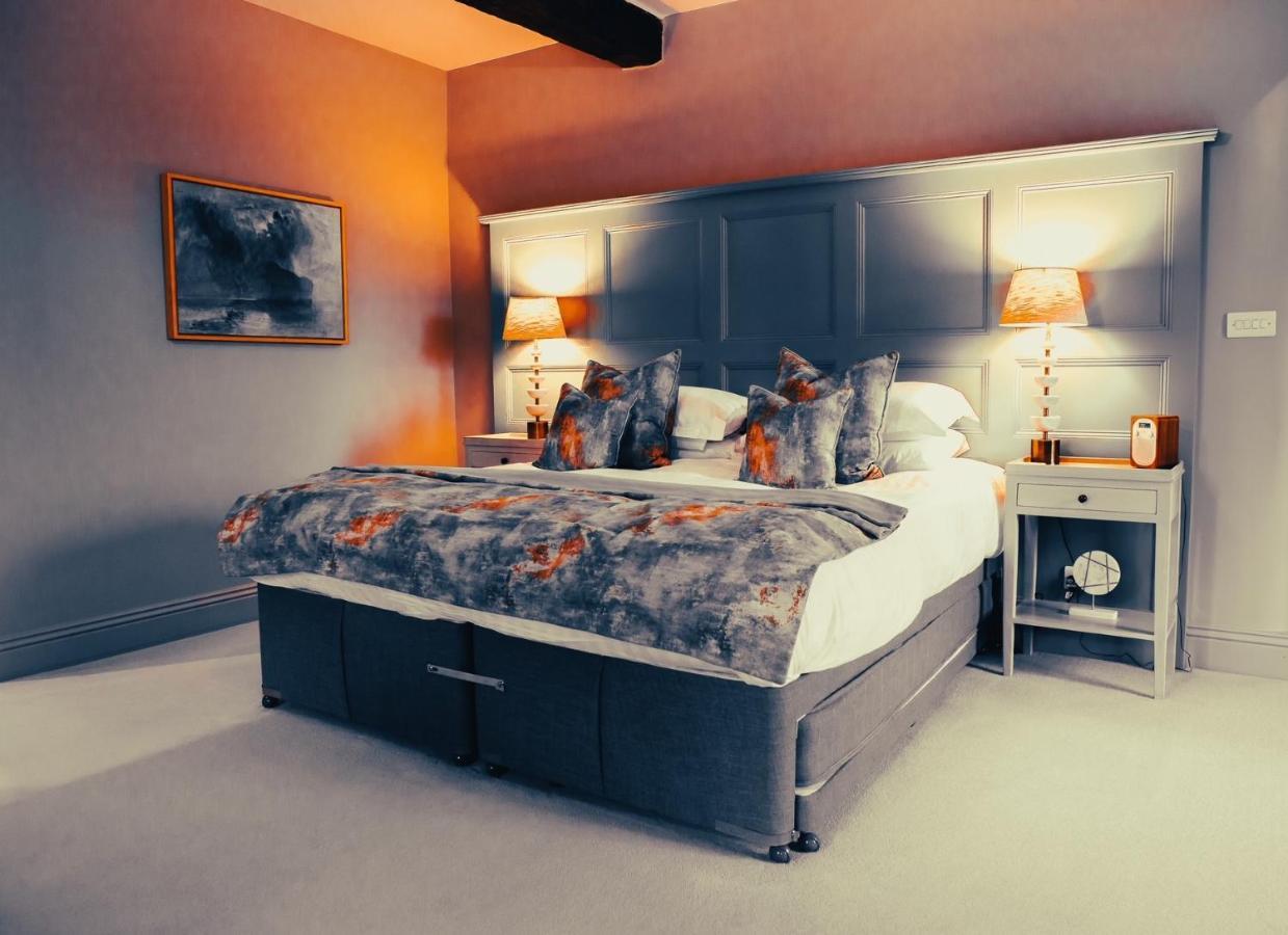 Plough Inn Lupton Екстер'єр фото