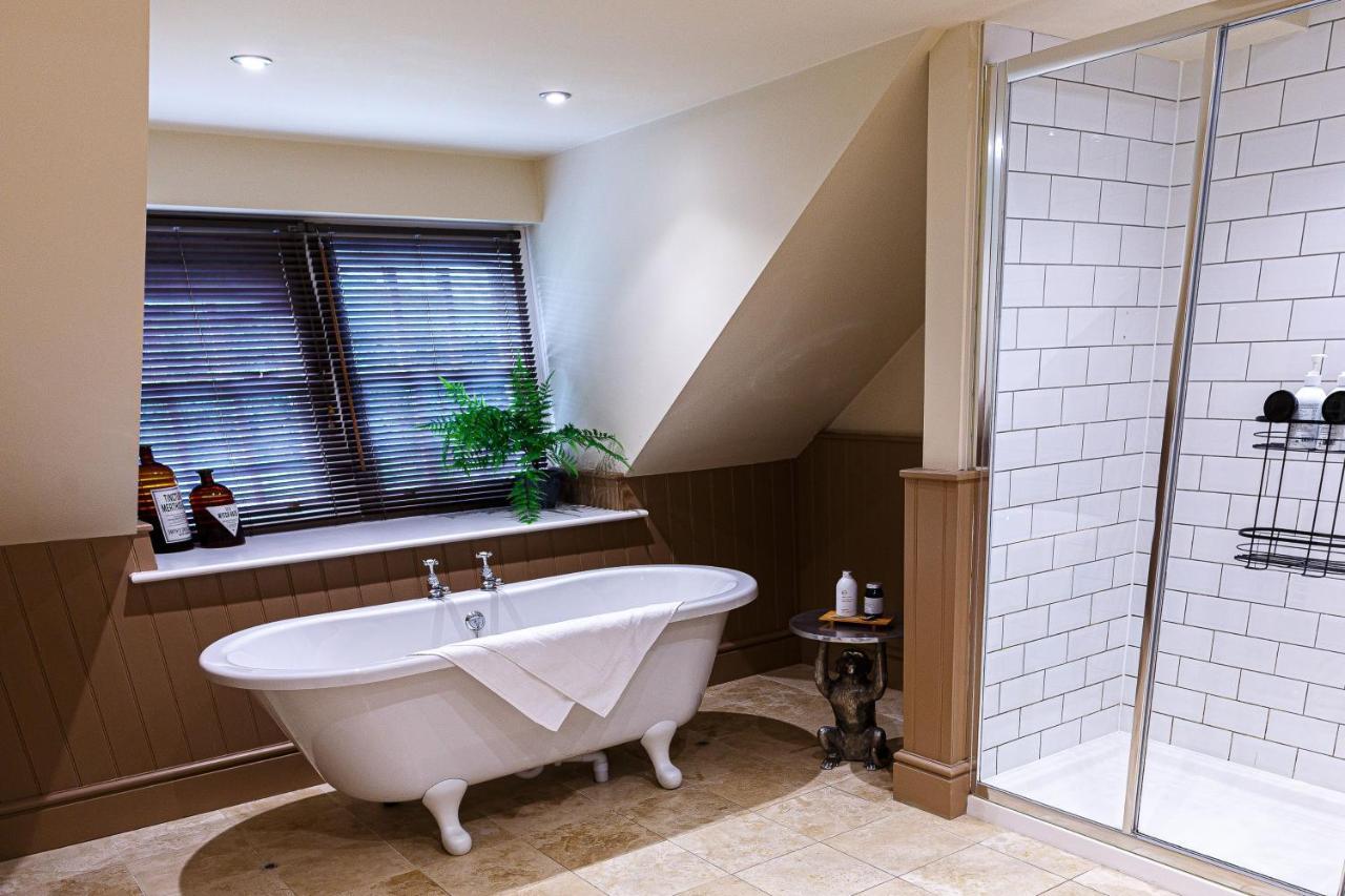Plough Inn Lupton Екстер'єр фото
